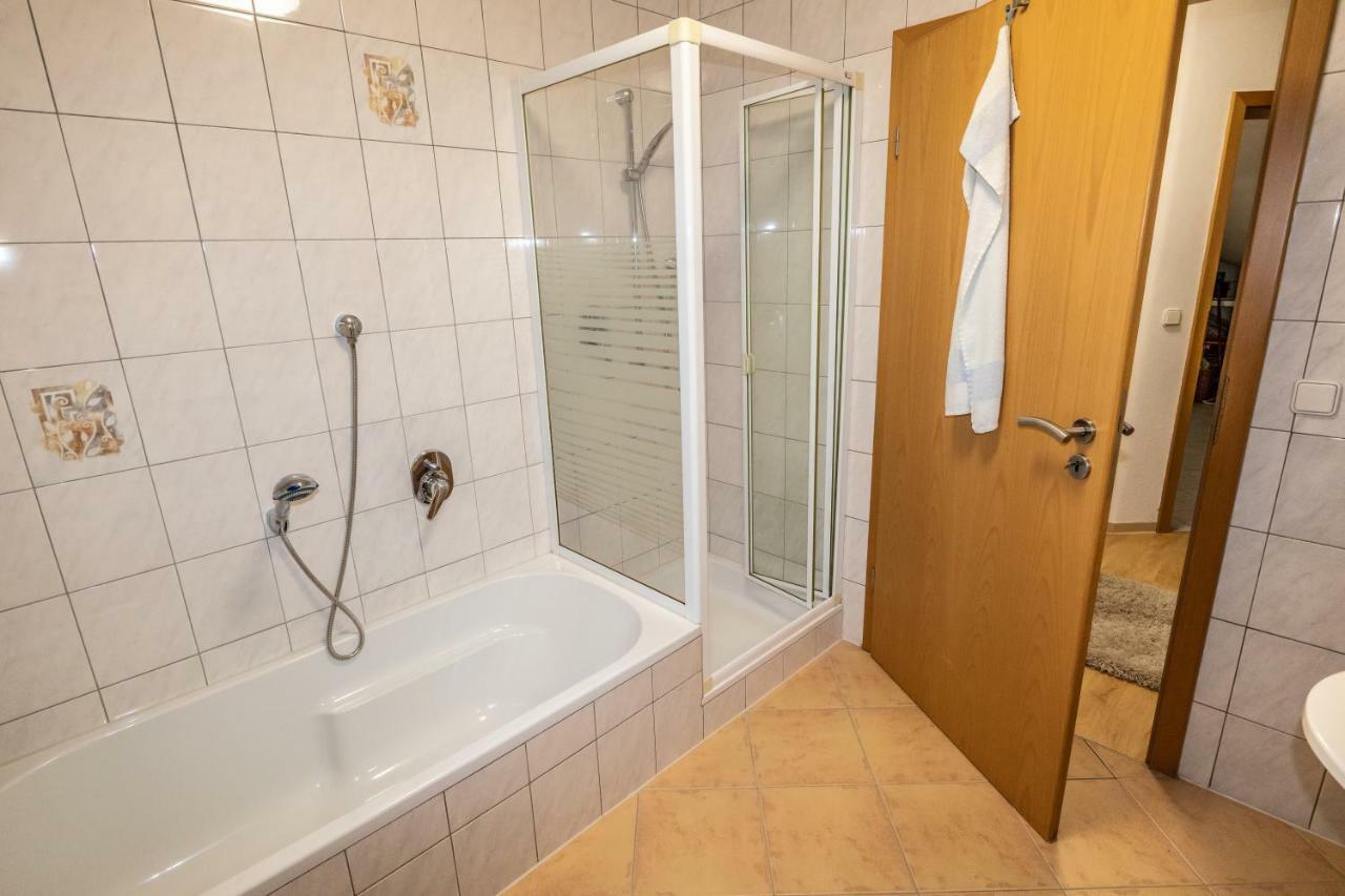 Ferienwohnung Ruderich Гіршайд Екстер'єр фото